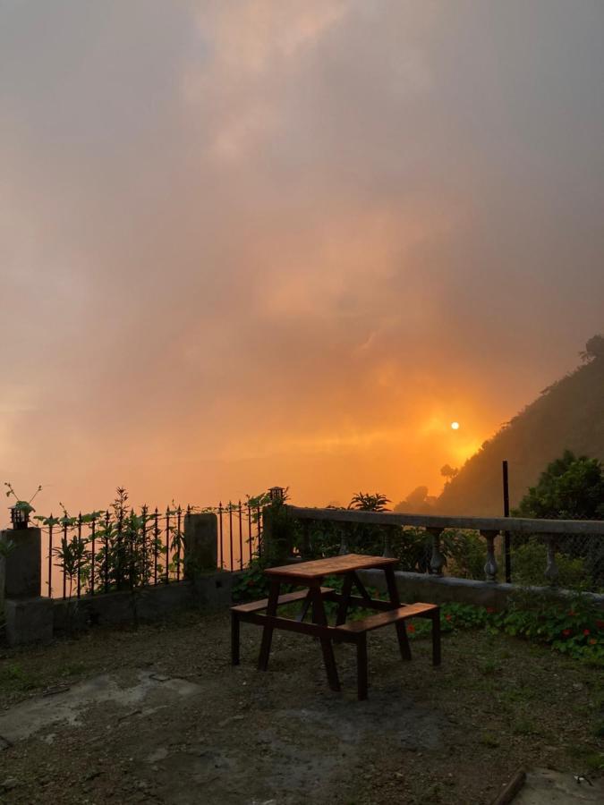 Villa By Mountain Homes- Lansdowne Luaran gambar