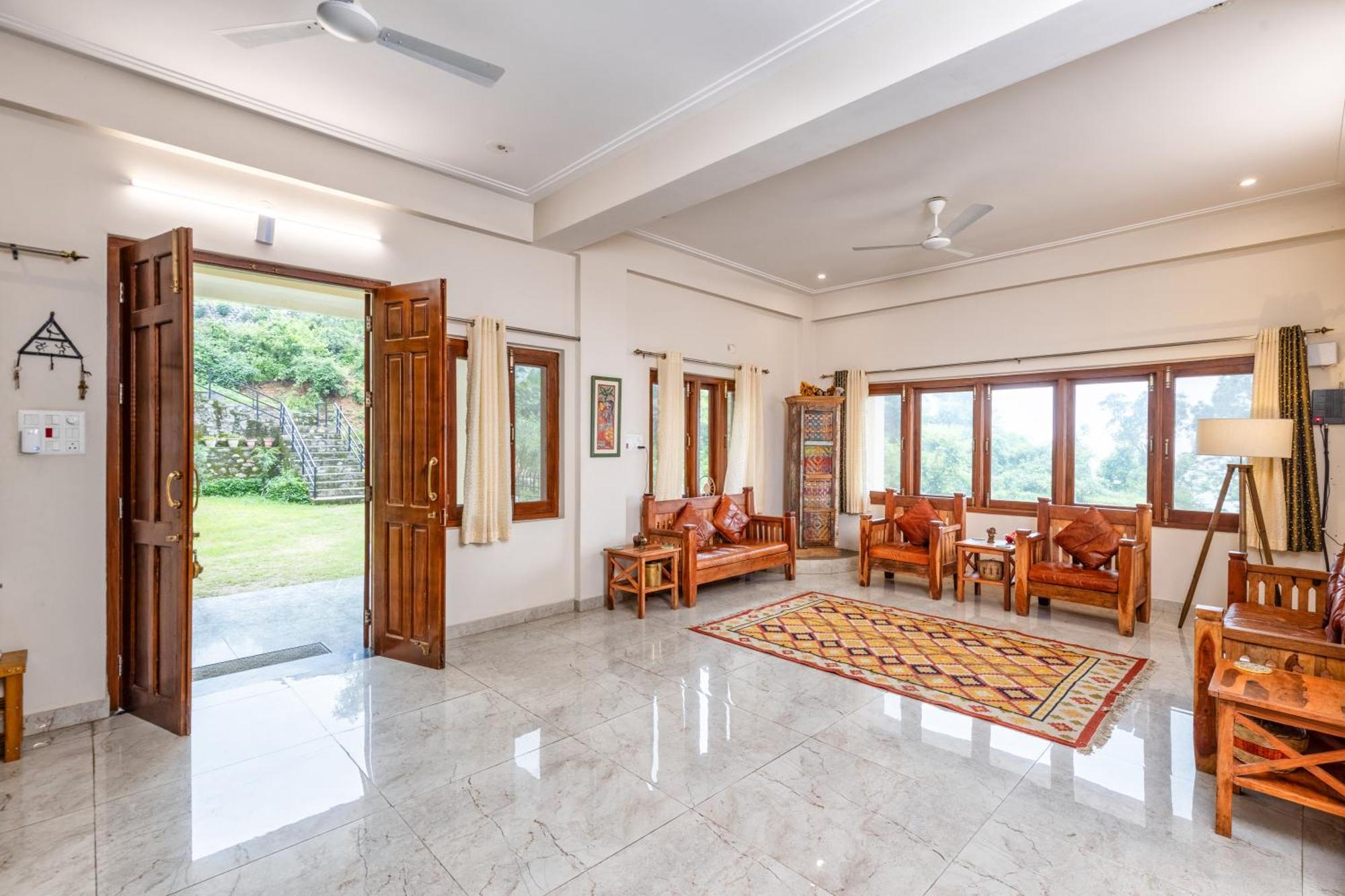 Villa By Mountain Homes- Lansdowne Luaran gambar