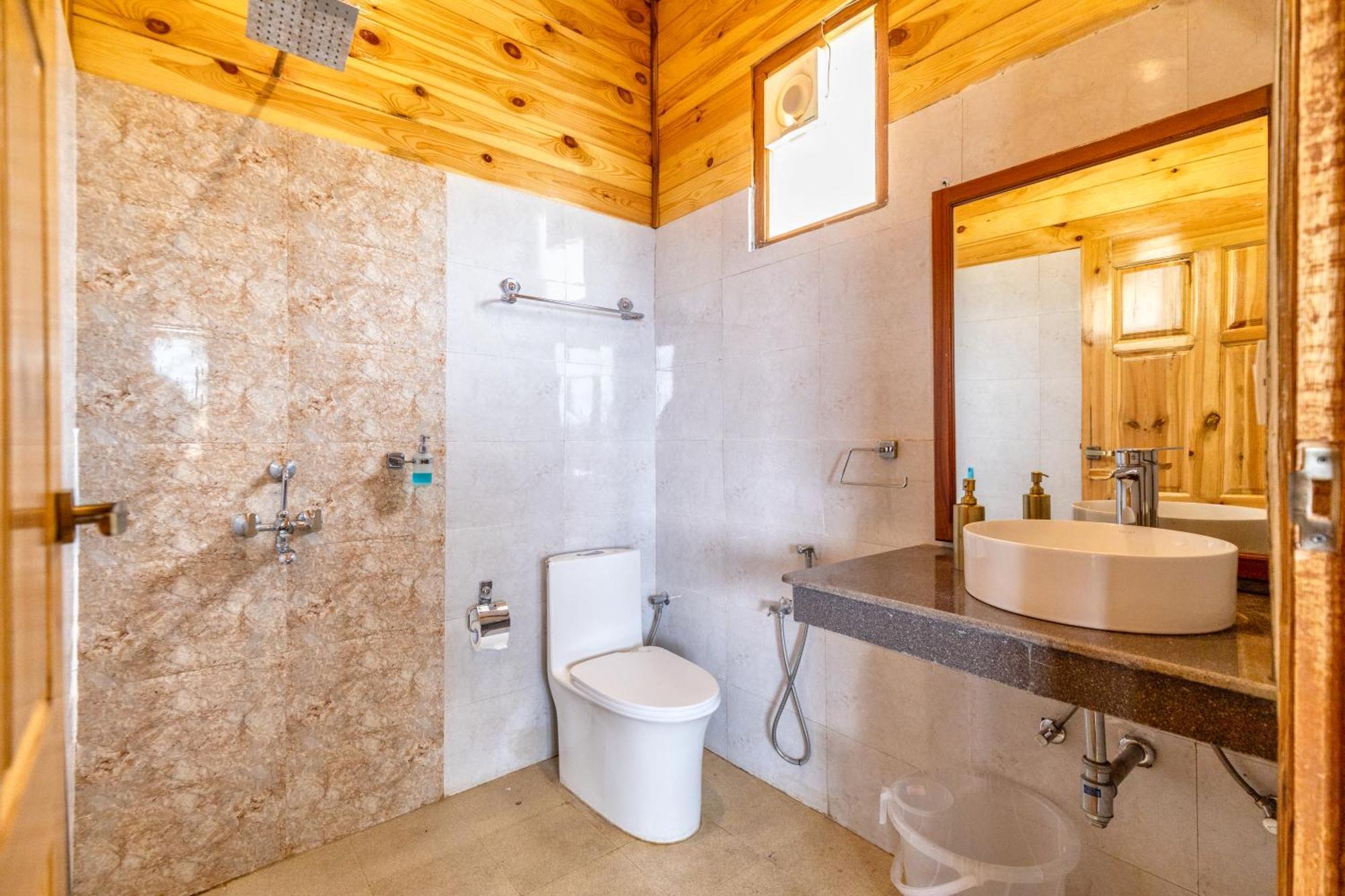Villa By Mountain Homes- Lansdowne Luaran gambar